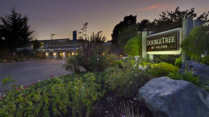 DoubleTree Berkeley Marina hotel exterior